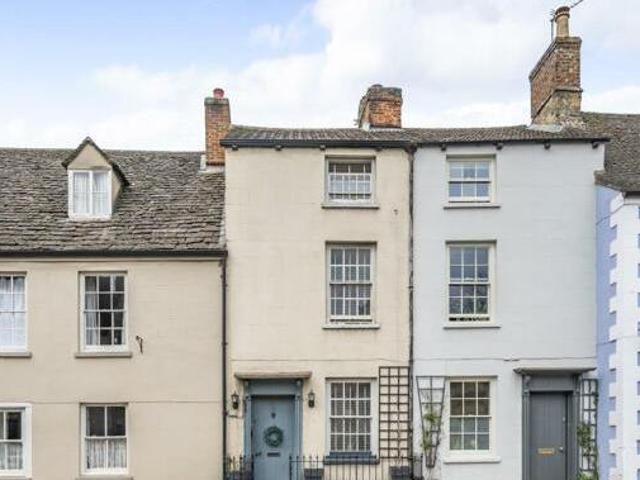 3 Bedroom Town House For Sale In Witney