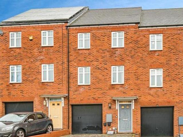 3 Bedroom Town House For Sale In Amblecote