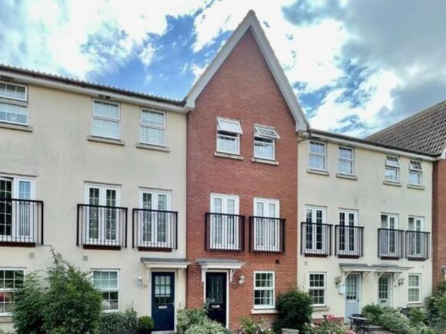 3 Bedroom Town House For Sale In Eye, Suffolk
