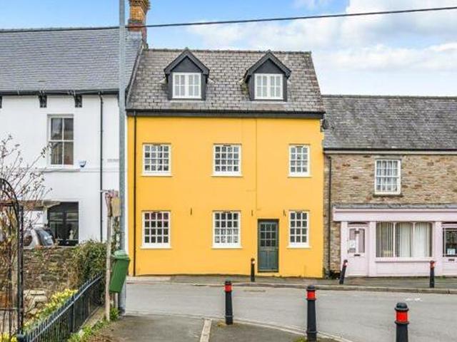 3 Bedroom Town House For Sale In Hereford