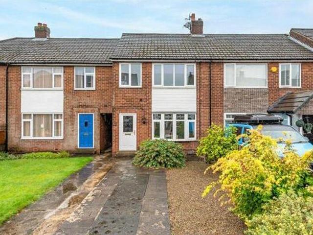3 Bedroom Town House For Sale In Leeds, West Yorkshire