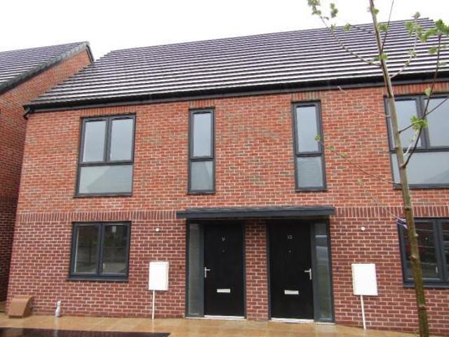 3 bedroom town house for rent in 10 Wadham Close, Runcorn, Cheshire, WA7