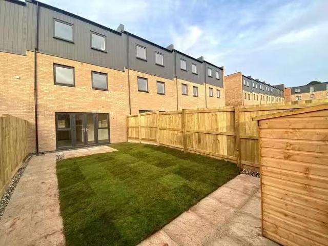 3 bedroom town house for rent in Granite Rise, Pinhoe, EX4