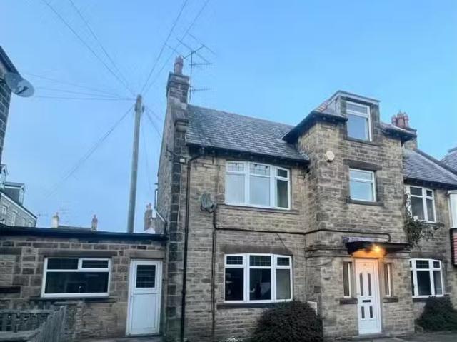 3 bedroom town house for rent in Mitchell Square, Silsden, BD20