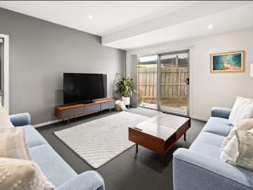 3 bedroom townhome for rent $545 per week