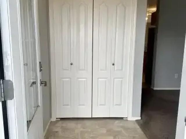 3 Bedroom Townhouse Medicine Hat AB 105359728