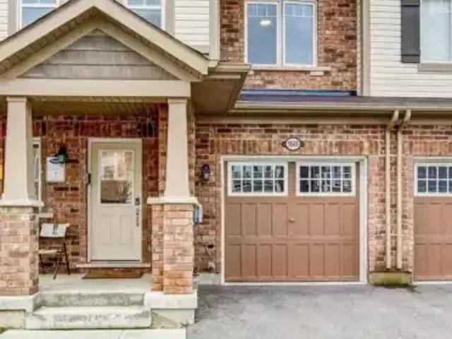 3 Bedroom Townhouse Milton ON 102366550