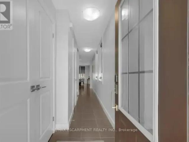 3 Bedroom Townhouse Milton ON 103151829
