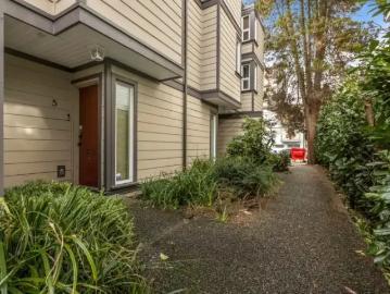 3 Bedroom Townhouse North Vancouver BC 102846097