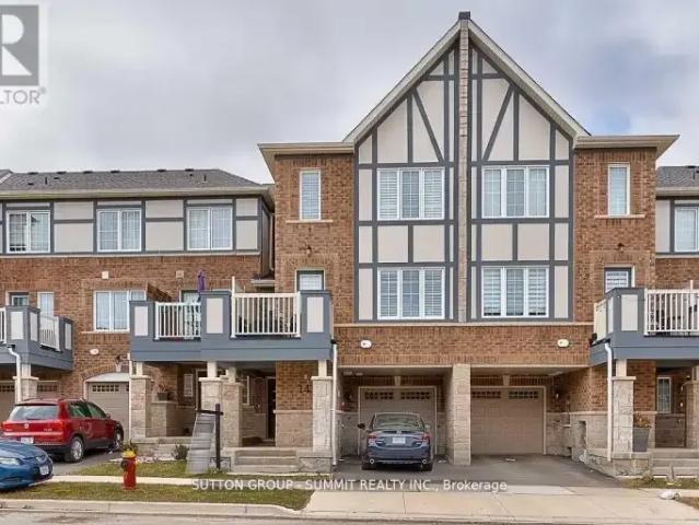 3 Bedroom Townhouse Oakville ON 103322749