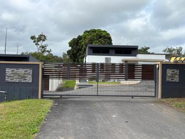 3 bedroom townhouse on the market in.