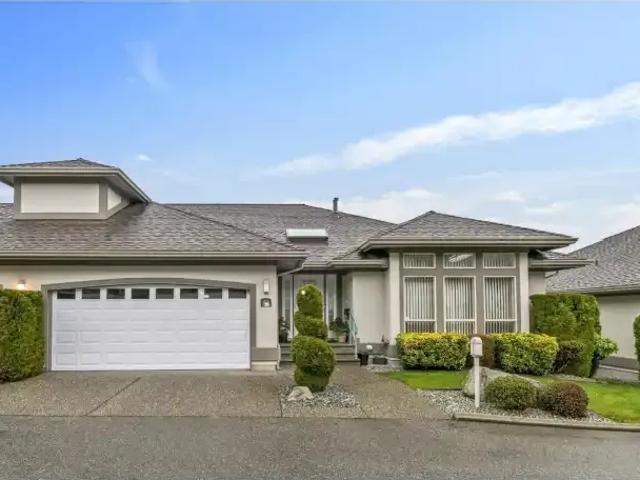 3 Bedroom Townhouse Abbotsford BC 104864276
