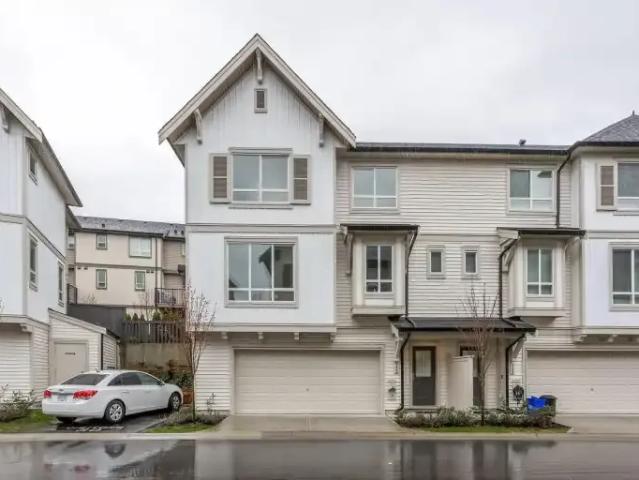 3 Bedroom Townhouse Abbotsford BC 105601792