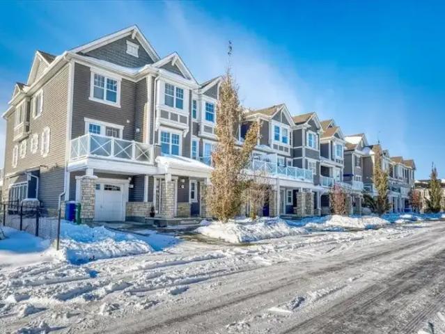 3 Bedroom Townhouse Airdrie AB 105643231