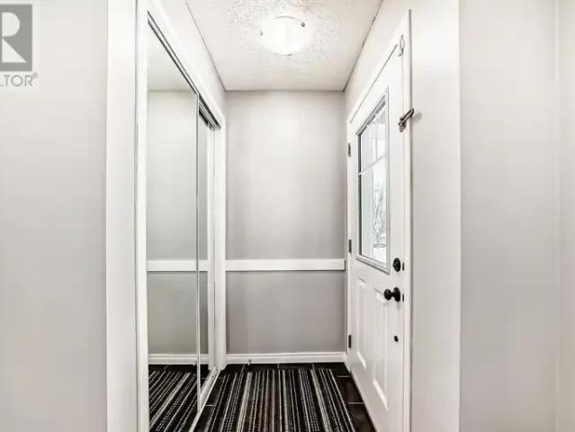3 Bedroom Townhouse Airdrie AB 105923685