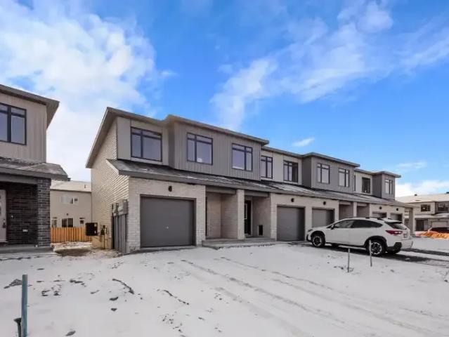 3 Bedroom Townhouse Arnprior ON 104711183