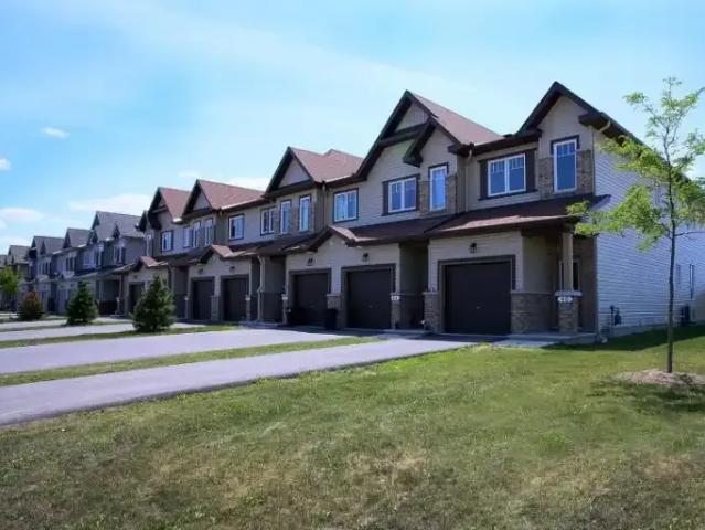 3 Bedroom Townhouse Arnprior ON 104711233
