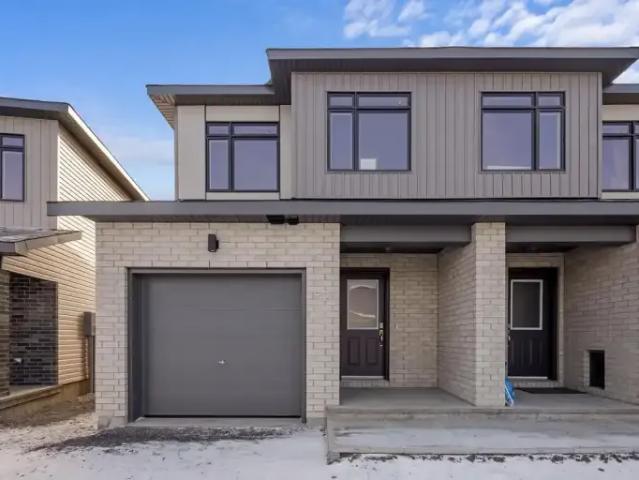 3 Bedroom Townhouse Arnprior ON 105877409