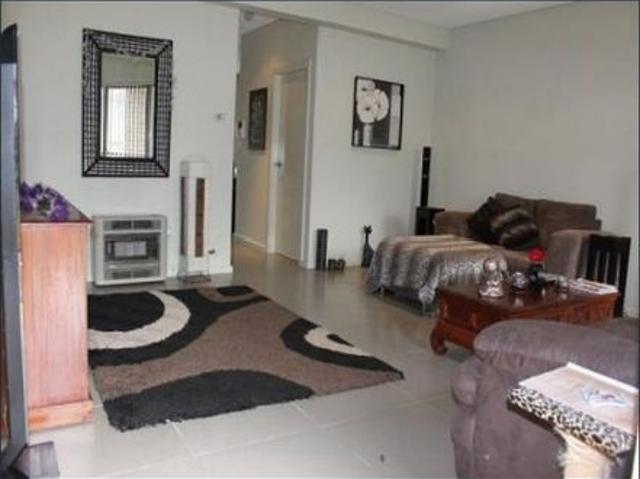 3 Bedroom Townhouse. Be quick to inspect!