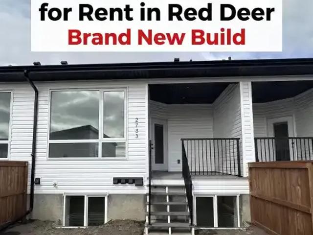 3 Bedroom Townhouse Blackfalds AB 105601940