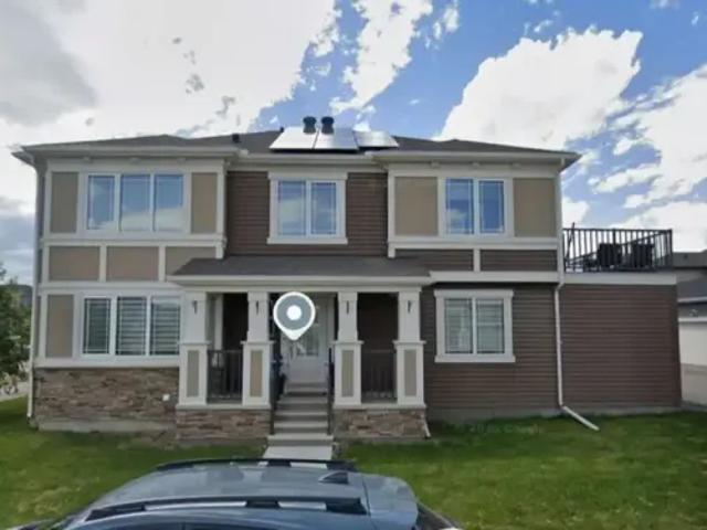 3 Bedroom Townhouse Calgary AB 104401385