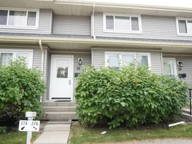 3 Bedroom Townhouse Calgary AB 104940921