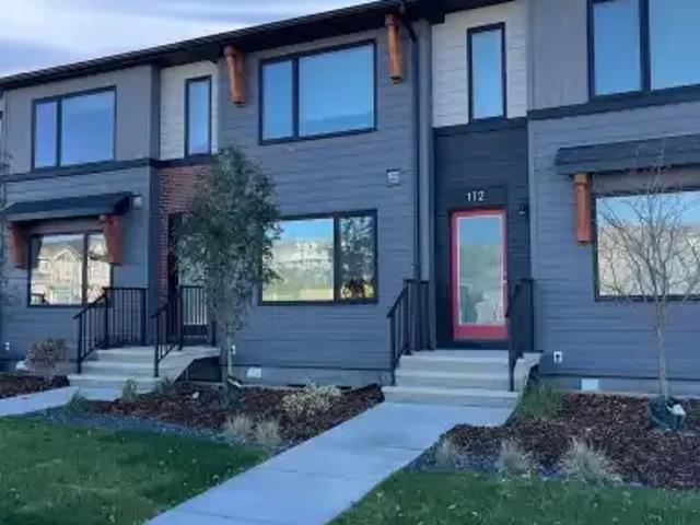 3 Bedroom Townhouse Calgary AB 104957555