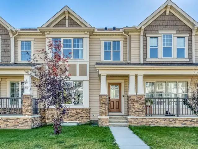 3 Bedroom Townhouse Calgary AB 105505856