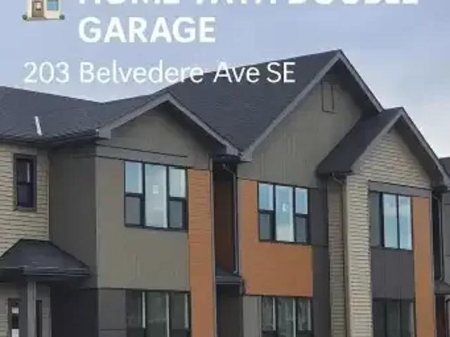 3 Bedroom Townhouse Calgary AB 106148439