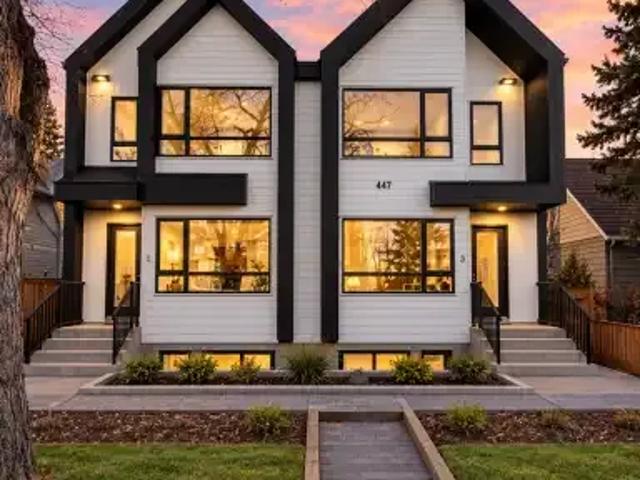 3 Bedroom Townhouse Calgary AB 106181412