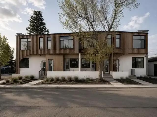 3 Bedroom Townhouse Calgary AB 103355324