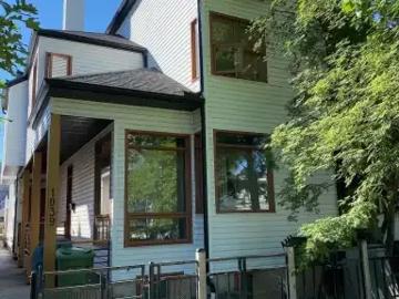 3 Bedroom Townhouse Calgary AB 103410771
