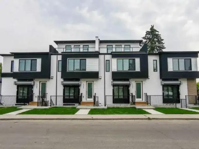 3 Bedroom Townhouse Calgary AB LS103118926