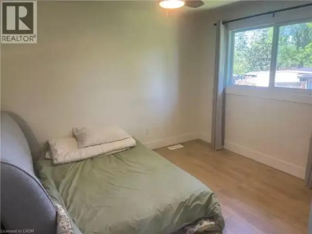 3 Bedroom Townhouse Cambridge ON 103011921