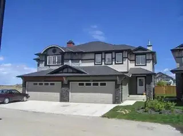 3 Bedroom Townhouse Chestermere AB 104986144