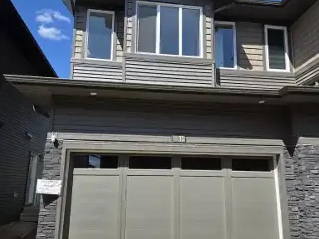 3 Bedroom Townhouse Edmonton AB LS105715981