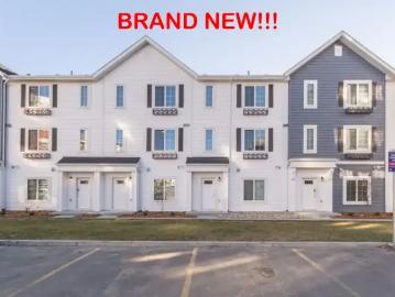 3 Bedroom Townhouse Edmonton AB 103367895
