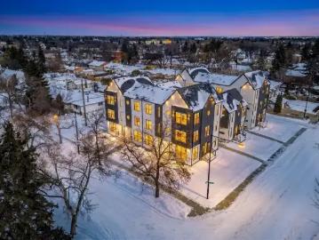 3 Bedroom Townhouse Edmonton AB 103411258