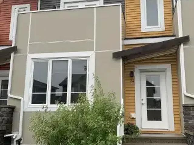 3 Bedroom Townhouse Edmonton AB 104181241