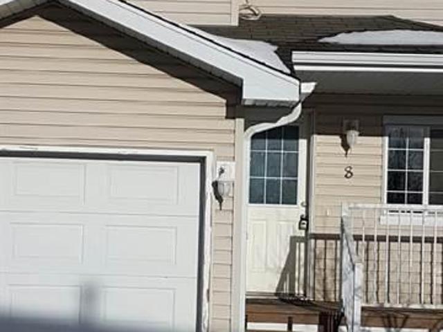 3 Bedroom Townhouse Edmonton AB 104222963