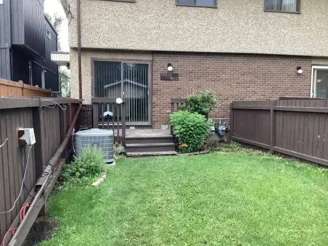 3 Bedroom Townhouse Edmonton AB 104401501