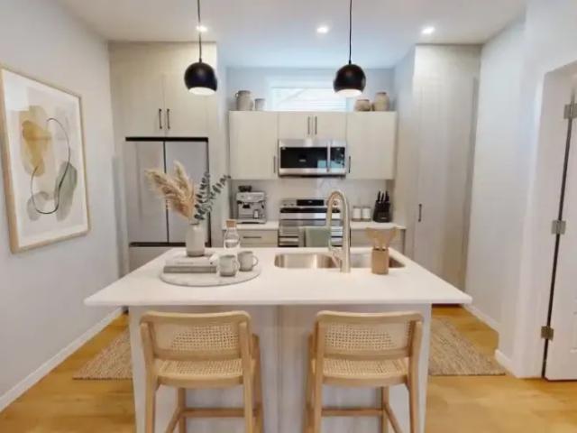 3 Bedroom Townhouse Edmonton AB 104711380