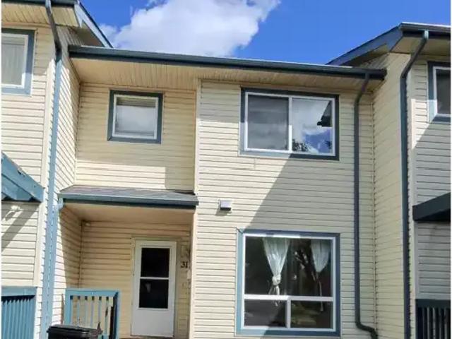 3 Bedroom Townhouse Edmonton AB 104841979