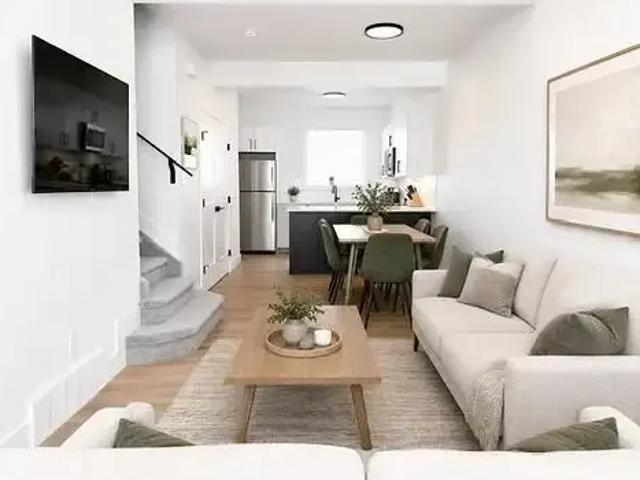 3 Bedroom Townhouse Edmonton AB 104876656