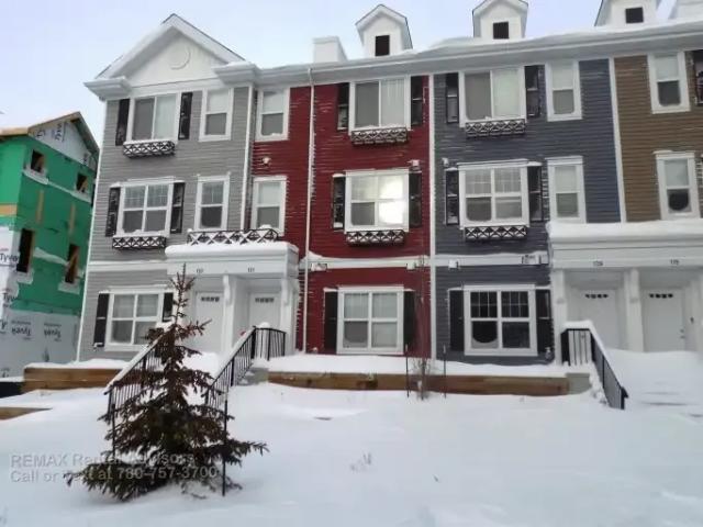 3 Bedroom Townhouse Edmonton AB 104991107
