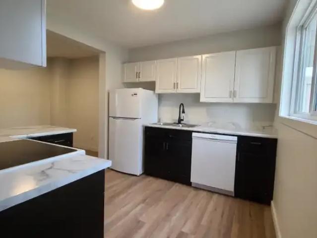 3 Bedroom Townhouse Edmonton AB 105166938