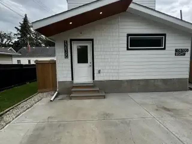 3 Bedroom Townhouse Edmonton AB 105359908