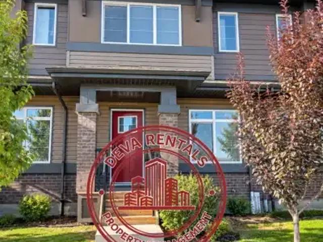 3 Bedroom Townhouse Edmonton AB 105554445