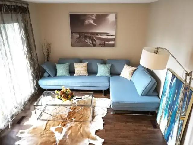 3 Bedroom Townhouse Edmonton AB 105554498