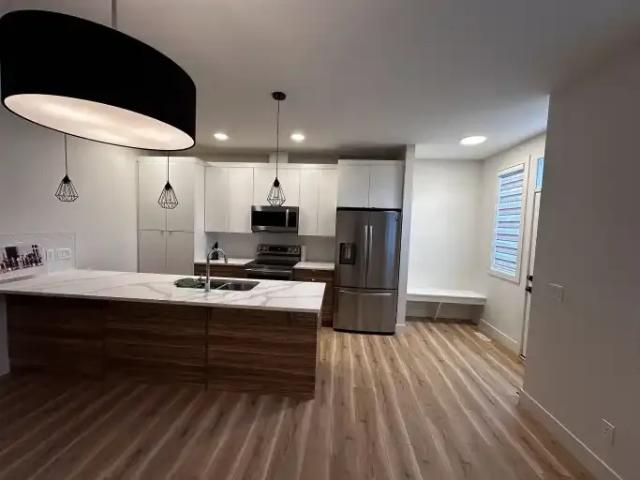 3 Bedroom Townhouse Edmonton AB 105505725